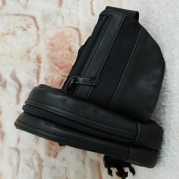 Wilson Leather Bum Bag - Picture 10 of 16